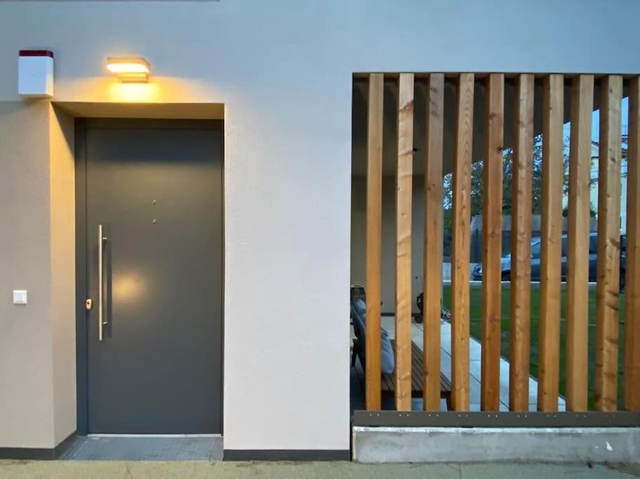 Modern Studio Gardenia_Gartenwohnung Alte Donau Bécs Kültér fotó